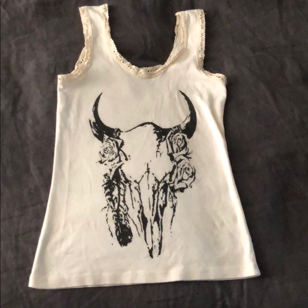 Bandit brand cow skull w/ roses & feather tank
